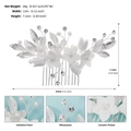 Dettaglio del pettine da sposa con fiori di ceramica, foglie d'argento e perle - Stile Foglia in Lega di Fiori Bianchi (HS-J7358S)