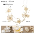 Détails des fleurs en acrylique et du tissage de perles sur le bandeau de mariée - Floral Doré (HS-J6938G)