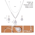 Vista detallada del conjunto nupcial de cristal con medidas de collar y pendientes - Estilo De Gota De Agua Plateada (NS-J6451S)