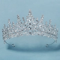 Luxuriöse silberne Brautkrone im Barockstil mit funkelnden Strasssteinen in Birnenform - Silber
