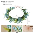Dettaglio ghirlanda sposa con bacche blu, foglie in resina e nastro lungo 55cm - Blu lago