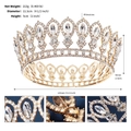 Vista dettagliata con dimensioni e incastonatura di strass della corona da sposa vintage - Oro