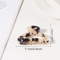 Creamy tortoiseshell hair claw clip in medium size with a semi-moon hollow design - Beige Tortoiseshell Style (D20-1-8)