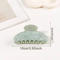 Pinza para el pelo verde menta nacarado con textura de mármol y diseño elegante de media luna - Verde