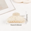 Elegant 10cm cream jelly-textured shark hair clip with a pearlescent marble finish - Off-white