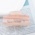 Pinza per capelli rettangolare in acetato rosa marmorizzato con design a incastro - Rosa Pesca Marmo (C10-1-23)