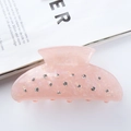 Haarklammer aus marmoriertem PVC in Rosa mit Strasssteinen für elegantes Haarstyling - Rosa Marmormuster