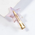 Stern-Haarspange aus perlrosa-violettem Acryl mit einer goldenen Entenschnabelklemme - Pentagramm / Rosa Lila Perlmutt Stil (C5-2-18)