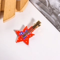 Pince à cheveux étoile en acrylique rouge pour le Jour de l'Indépendance avec texte bleu - Barrette Étoile Rouge Fête Indépendance (D15-1-5)
