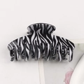 Grande molletta per capelli in resina con elegante motivo a strisce zebrate bianche e nere - Stile Fantasia Zebra (C13-4-19)