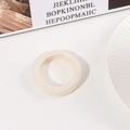 Coletero elástico en color blanco crema con textura de punto acanalado para el pelo - Blanco