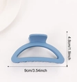 Matte blaue halbkreisförmige Haarklammer für Damen, Größe 9 cm x 4,8 cm, Hohldesign - Blau