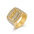 Hip-Hop-Ring mit BOSS-Schriftzug in Goldoptik und funkelnder Zirkonia-Pflasterfassung - Größe 8 / Gold
