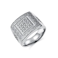 Anillo de sello plateado para hombre con circonitas cuadradas y patrón de greca griega - Talla 8 / Color Acero