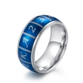 Anello in acciaio inossidabile lucido con fascia blu rotante e simboli di carte da poker - Taglia 7 / Blu