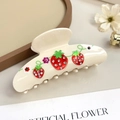 Pinza para el pelo crema grande con fresas de diamantes rojos y patrones florales - Fresa
