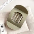 Pinza per capelli opaca verde oliva con design ovale vuoto per acconciature - Verde Militare