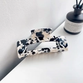 Pince à cheveux rectangulaire en acétate avec motif marbré noir et blanc - 10.5cm / Motif Vache