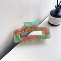 Grande pince à cheveux en acétate avec motif marbré translucide menthe et corail - 10.5cm / Vert iridescent