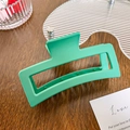 Pinza para el cabello rectangular verde menta mate con diseño geométrico hueco - Verde 13cm