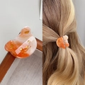 Pince à cheveux ours en acétate marbré orange avec des détails dorés scintillants - 3cm / Orange Crème