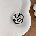 Elegante molletta per capelli a camelia in bianco e nero con dettaglio di perla - Piccolo (2.5CM) / Bianco con bordo nero