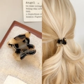 Pince à cheveux ours mignonne en acétate avec finition ambre écaille de tortue pour femme - 2.3cm / Écaille Beige