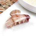 Pinza de pelo minimalista de acrílico mármol rosa melocotón con acabado de resina brillante - Pequeño Semicírculo Marrón Té / 8cm