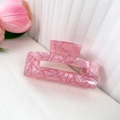 Pinza de pelo moderna de acrílico rosa con purpurina y diseño rectangular hueco - 7.5cm / Rectangular Mármol Purpurina