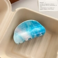 Pinza para el pelo de acrílico mármol azul cielo con elegante diseño de media luna - Semicírculo Grande Azul Cielo
