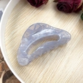 Pinza per capelli a motivo marmorizzato blu-viola con glitter dorati in acetato - Triangolo Cavo Viola Chiaro 8.5cm