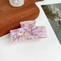 Rectangle cutout claw clip in light purple marble acetate with minimalist wave design - Floral Purple / 7.5cm