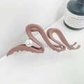 Pinza per capelli oversize rosa polvere opaco con una grande perla bianca - Mocha 12CM