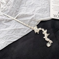 Spilla per capelli in argento irregolare con perle iridescenti e design moderno lava - Bastoncino Capelli Occhio Gatto Ondulazione