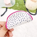 Pinza per capelli a forma di dragon fruit in acrilico bianco e rosa con pois neri - Frutta / 8cm