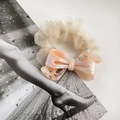 Elegant beige mesh scrunchie with large pink-orange marble resin bow accessory - 8cm / Orange