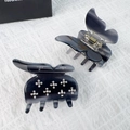 Pinza per capelli a farfalla grigio scuro marmorizzato con strass su tessuto bianco - Stile Farfalla (7CM)