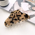 Classic tortoise shell hair claw clip with glossy finish for elegant updos - Beige Tortoise Shell