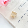 Mini ivory hair claw clip for girls in a pastel finish with a smooth resin texture - Basic Claw Style / Off White
