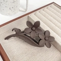 Matte braune Haarklammer im Kaffeeton mit doppeltem Blumen- und Blattdesign - Blume Braun 11.5CM
