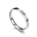 Anillo de acero de titanio plateado con diamante y grabado Love Never Fails para parejas - Talla 8 / Estilo de Mujer / Plateado