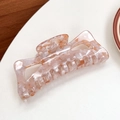 Grande pince à cheveux en acétate avec motif marbre rose et design rectangulaire ajouré - Grand (13CM) / Café au lait iridescent