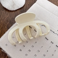 Pinza per capelli a zucca in resina beige crema per capelli folti su fondo in legno - Bianco Crema 10CM