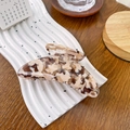 Große Acetat-Haarklammer mit braun-beigem Schildpatt-Muster für stilvolle Hochsteckfrisuren - Milchkaffee 10.5cm