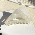 Geometric triangle acetate hair claw clip with iridescent cream opal finish for women - 7cm / Iridescent White