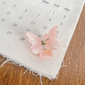 Sweet light pink translucent butterfly claw clip made of smooth acetate for hairstyling - 3.2cm / Peach Pink