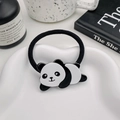 Elastico per capelli con simpatico ciondolo a forma di panda in acetato e fascia intrecciata - Panda Accovacciato