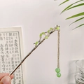 Épingle à cheveux en bambou argenté avec feuilles vertes et glands de perles de jade - Style Feuille de Bambou à Gland (19.5CM)
