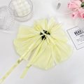 Elegante fermaglio per capelli a fiocco in tulle giallo pallido con lunghi nastri lucidi - Giallo
