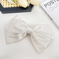 Barrette à cheveux élégante en satin blanc crème avec texture quadrillée à double couche - 20cm / Blanc